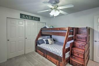 Peaceful Fort Mohave Home 6 Miles Colorado River!