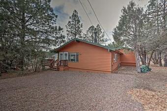 Lakeside Log Cabin With Deck Less Than 2 Mi To Rainbow Lake!