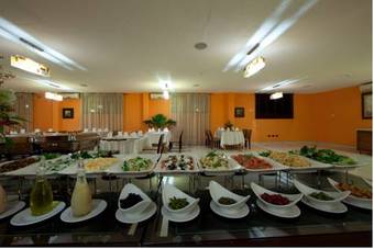 Oak Plaza Hotels East Airport