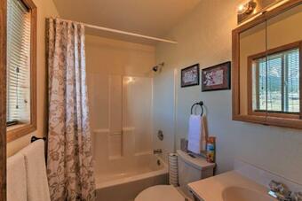 Spacious Buena Vista Home With Fire Pit Near Skiing!