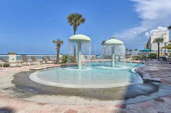 Apartamento Daytona Beachfront Condo With Ocean View And Amenities