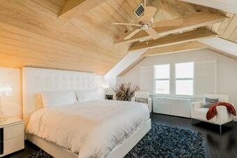 Villa Of The Setting Sun