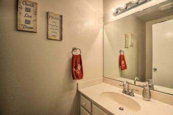 Daytona Area Home With Patio, About 3 Mi To Beach!