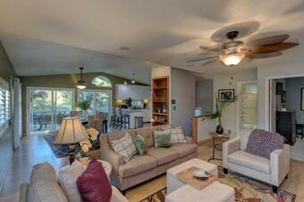 Hale Hokua O Nalu Home