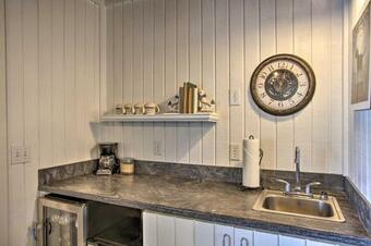 Lakefront Home With Pvt Dock In Coeur Dalene Area!