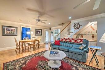 Bucolic Cottage With Fire Pit, 2 Mi To Marina!