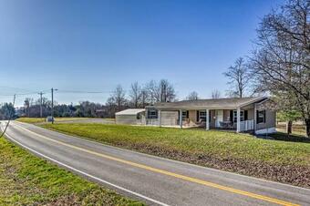 Boating Mecca Near Dale Hollow Lake And Golf!