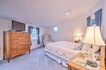 Apartamento Spacious Lincolnville Penthouse - Walk To Beach!