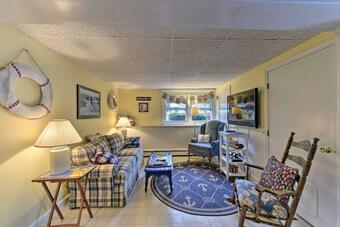 East Falmouth Home 3-min Walk To Private Beach!