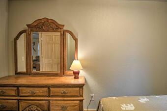 Petoskey Area Cabin, Walk To Crooked River!