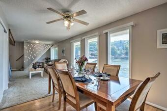 On-the-water Retreat With Dock Pet Friendly!