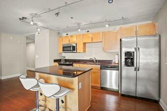 Apartamento Comfortable Plaza Studio With W&d By Zencity