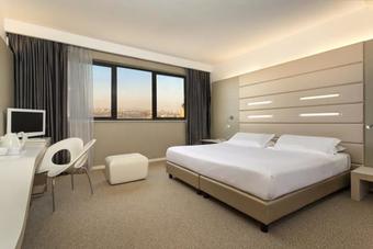 Hotel B4 Bologna Tower