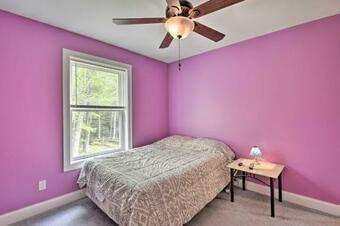 Cozy Old Forge Home With 2 Porches, Fire Pit, Hot Tub