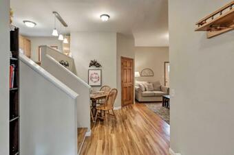 Unique Finger Lakes Home On Cayuga Wine Trail