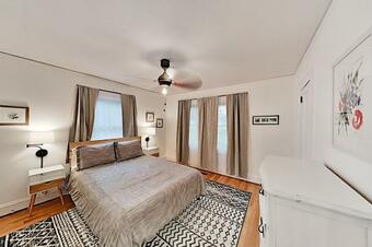 Contemporary Oasis With Fire Pit - Walkable Locale Home