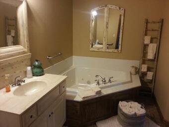 Bed & Breakfast Amish Blessings Cabins