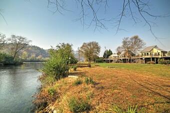 Peaceful Reliance Cabin With Deck On Hiwassee River!