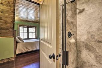 Expansive Norris Lake Cabin With Decks And Dock!