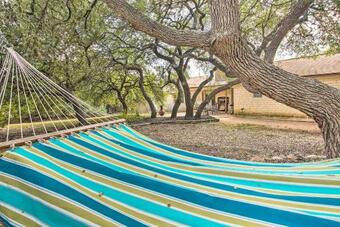 Hill Country Retreat About 17 Mi To Dwntwn Austin