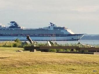 213 - Beach Escape On Mutiny Bay