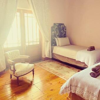 Hostal Lord Carnarvon Guesthouse