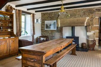 Saint-meen-le-grand Chateau Sleeps 15 Pool Air Con