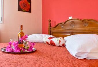 Vicky's Village Private House