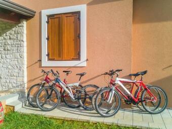 Superb Villa In Karojba With Private Pool