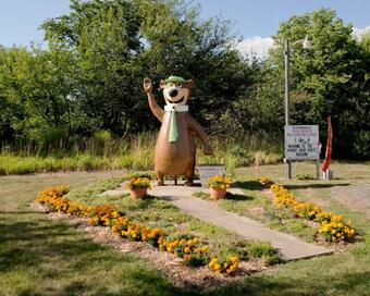 O'connell's Yogi Bear Lakefront Cabin 12