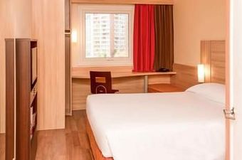 Hotel Ibis Santiago Manquehue Norte