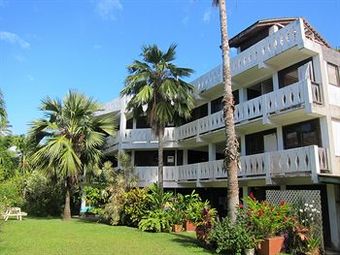 Raina Beach Apartments