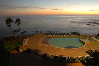Hotel Las Rocas Resort & Spa