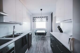 Apartamento Juuri Remontoitu Kaksio Hangon Keskustasta