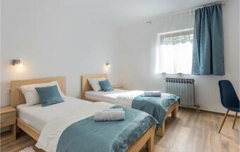 Holiday Home Katun Lindarski IV