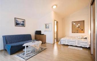 Apartment Iva Tijardovica V