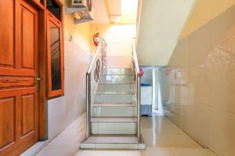 Oyo 90034 Hotel Gandung Yunior