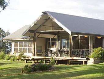 Hostal Elfin Hill Country Accommodation