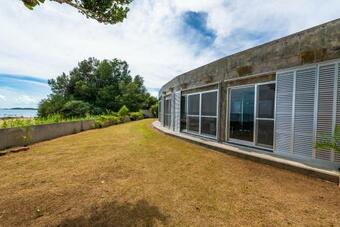 Villa Pine House In Ginoza