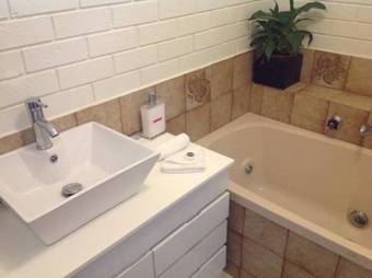 Race Course Apartments