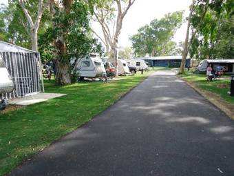 Mackay Blacks Beach Holiday Park