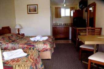 Cooks Endeavour Motor Inn