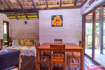 Woodhouse Teavaro In Moorea