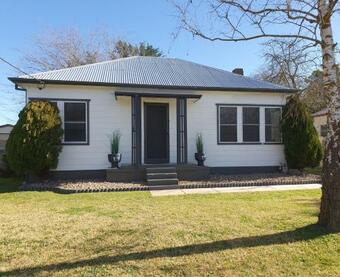 Ronelle Cottage