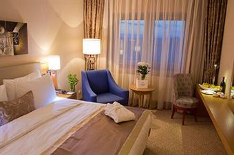 Dedeman Oskemen Tavros Hotel