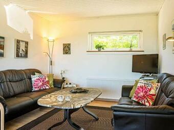 Three-bedroom Holiday Home In Allinge 1