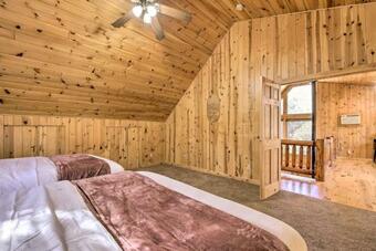 Beautiful Payson Log Cabin With Yard And Fire Pit