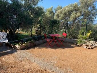 Appartement De Type F2 Avec Grand Jardin � 10min D Ajaccio