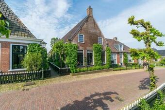 Terp Woning Bij De Wadden "op De Terp" Noordoost Friesland