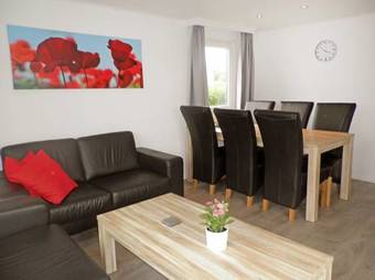 Villa Camping Cassandria Bad 2